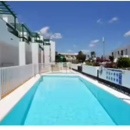 Appartement Beautiful Spacious 1-bed With Aircon