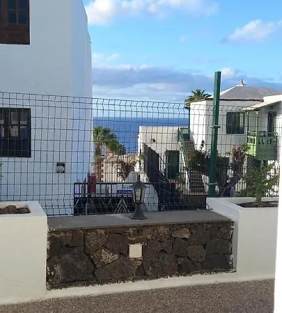 Appartement Beautiful Spacious 1-bed With Aircon *