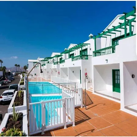 Appartement Beautiful Spacious 1-bed With Aircon *
