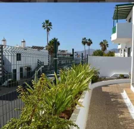 Appartement Beautiful Spacious 1-bed With Aircon *